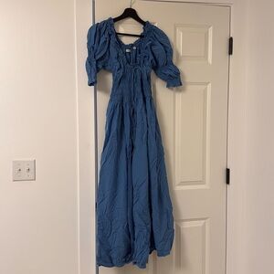 Doen dress size small